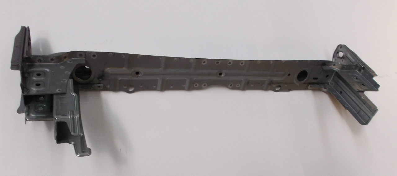 スポット溶接で組み立てたパーツ