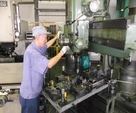 金型・治工具設計＆製作の様子